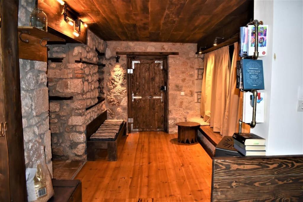 Вилла Μικρή Πέτρινη Μεζονέτα 2 Lilaia Экстерьер фото